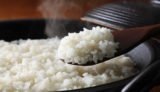 身近なアレを加えるだけ！一流店もやっているお米が美味しく炊ける方法とは？