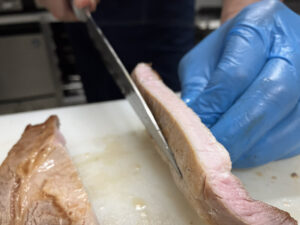 飲食店向けカナダポーク『大麦仕上三元豚』切り比べ食べ比べイベント